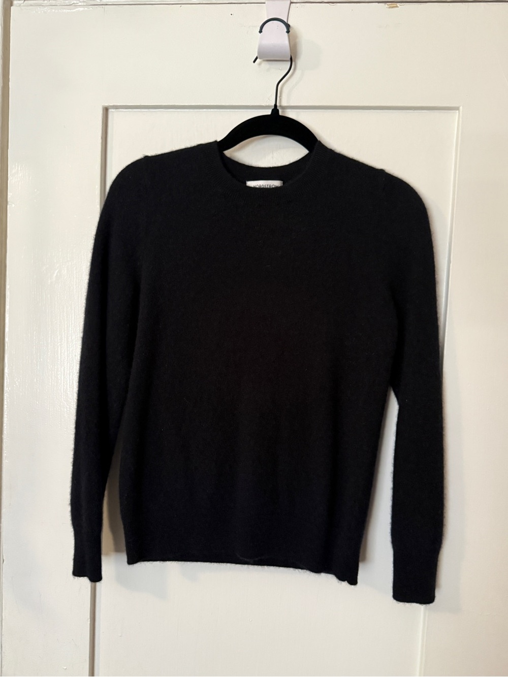 Black 100% Cashmere Crewneck Sweater